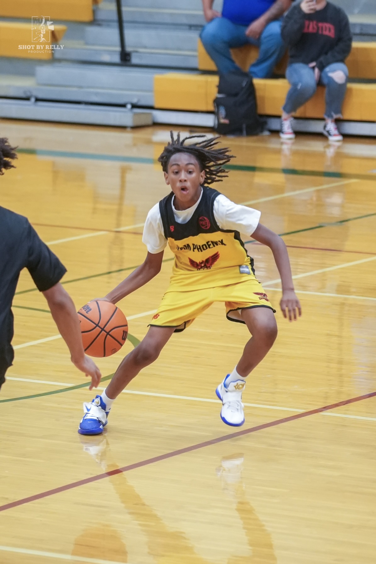 Kayden Crook in Team Phoenix basketball action